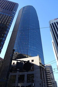 Philadelphia Travel Guide by:Julie Bowman