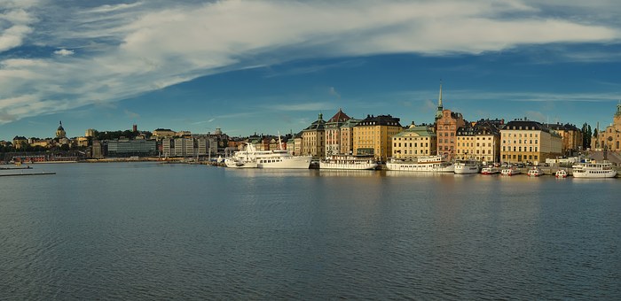 Traveller And Information Dealing With Amazing Packages Combined With Smooth Stays On Great Cheap Ch