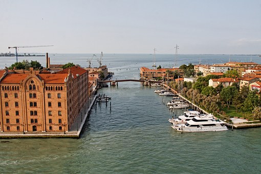 Irresistible Beach Excuses To Buy Air Tickets To Miami