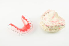 CALIFORNIA DREAMING: WHITE TEETH