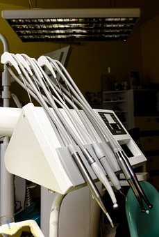 How Dentists Work Out Their Charges