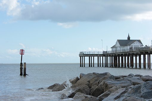 London Destinations - The Artistic Marvels