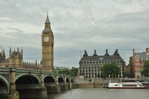 Traveling Made Easier With Coach Hire From London To Brighton