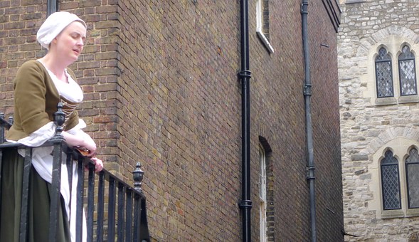 Top London Tourist Information Including Getting The Best Rates, Selecting, As Well As Reserving Hot