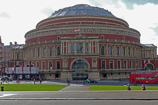 Discover London's Unsurpassed Palace As Well As Valuable Travel Instructions To Tourists
