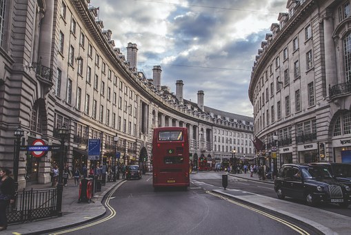 New London Trip Guide Pertaining To Economizing, Selecting, As Well As Reserving Hotels And A Lot Mo