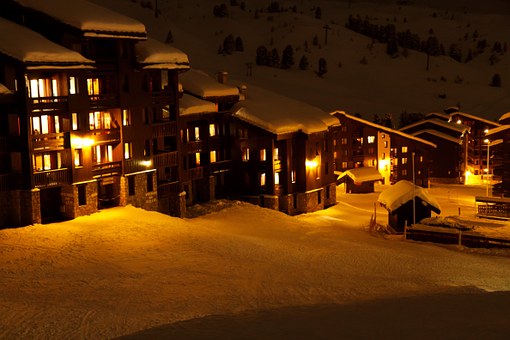 Travel At Your Own Pace With Car Hire France