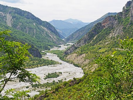 Explore the exotic destinations of the world