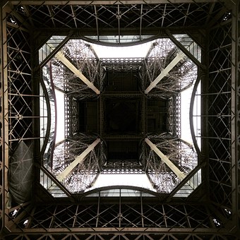 What To Look For In French Living Accessories