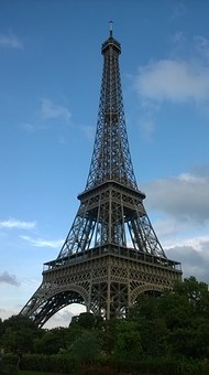Paris Holiday Package