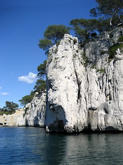 Informative Travel Advice For Activity Holidays To European Countries: Romania