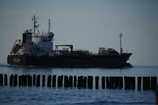 Shipping Peak Season Report