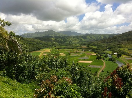 Excellent Travel Tips Perfect Honeymoon Destinations Luxurious Getaways Soothing Sea Breezes Lanai,