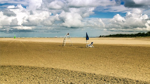 Windy City Hotel Inclusives Your Permit To Traveling Around Amazing Tourist Spots And Experiencing T