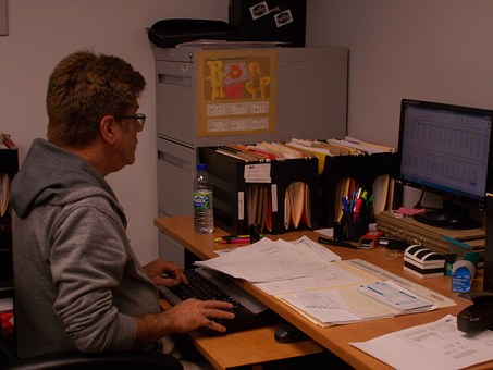 Work At Home Internet Jobs - What If They REALLY, REALLY, REALLY Existed? by:Kevin Browne