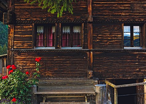 Are You the Right Person for a Low Startup Cost Home Business?