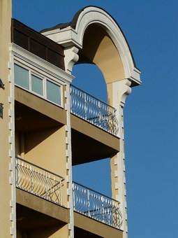 Achievements Within Real Estate: Houses Along With Their Curb Appeal