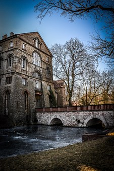 Home improvements and buildings insurance