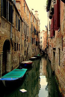 Understanding Property and Flood Insurance for us common people
