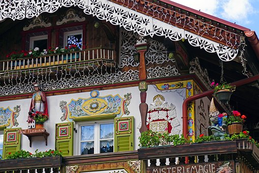 Is Home Insurance Calculated by Gender?