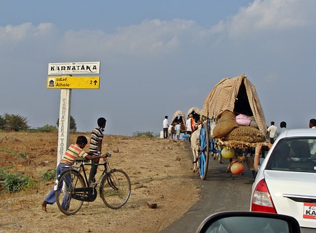 Golden triangle tour packages mesmerizes the tourists