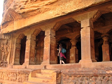 Find Out The Best Travel Agent In Calcutta