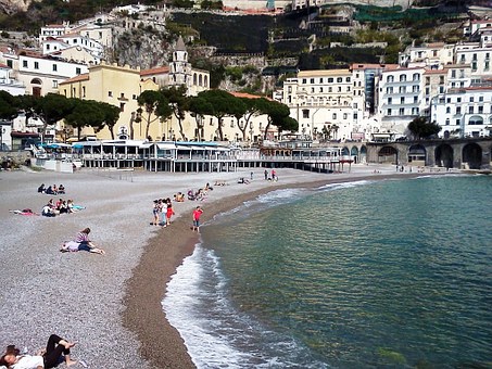 Holiday Destination In Europe To Enjoy The Holidays And Europe Tourist Attractions