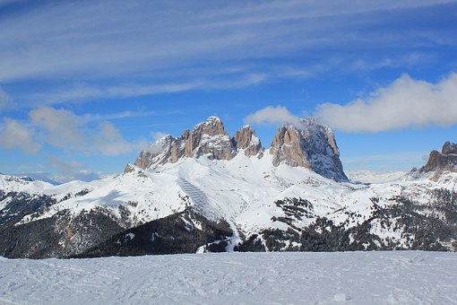 Looking for a Best Holiday Hotel in Italy