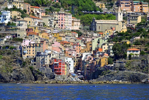 Enjoy Historic Sights & Magical Celebrations In Italys Trentino Region