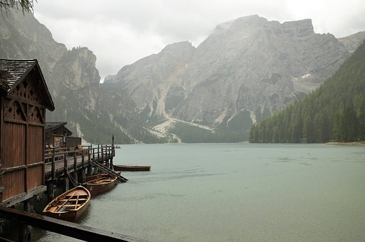 Romantic Italy: The Romance of Italy. by:Robert Giunta