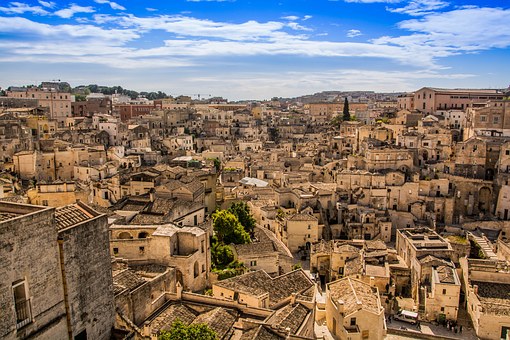 Experience the enigmatic charm of Italy through Rome Walking Tours