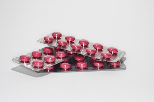 A Overview In Order To Choosing The Right Medical Quantity Shop To Garage Online