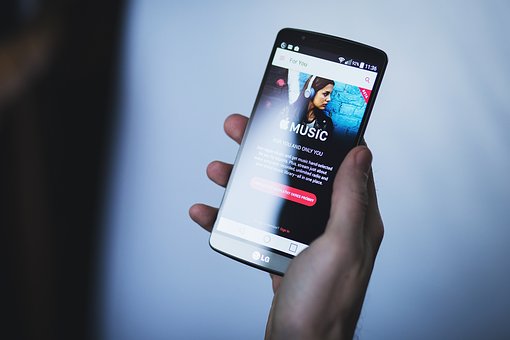 A Short Discussion On Mobile Insurance
