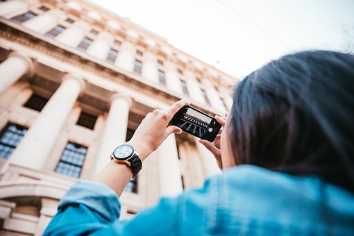 What To Think About When Getting A Mobile Phone And Program For Your Kid