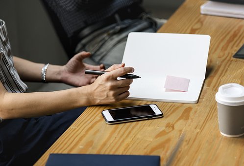 Mobile Phones– Common gadgets which have become the fundamental need