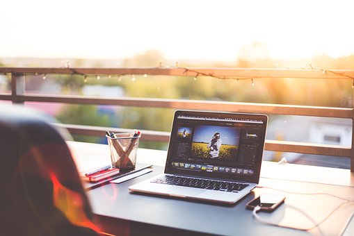 Comparison Between Html5 And Adobe Flex Air For Mobile Development