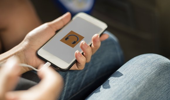 Conveniences of dealing with online iPhone Insurance company