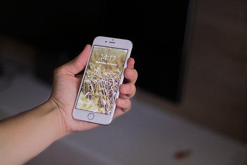 Things to consider in iPhone 3G Insurance Plans
