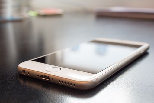 Mobile Phones And Driving Safety