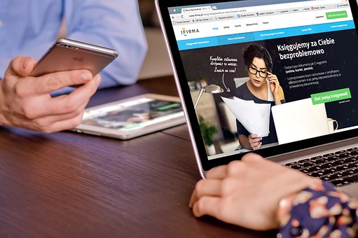 Light Tab 2 Zte V9a--the Perfect Combination Of Mobile Phones And Tablet Pc