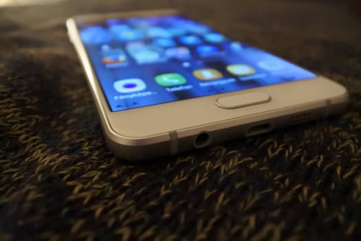 Do You Need Phone Insurance?