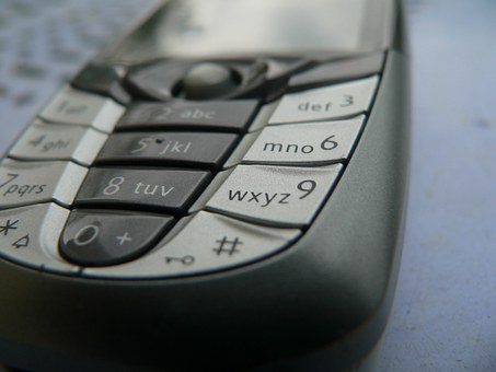 Finding the best iPhone insurance plan
