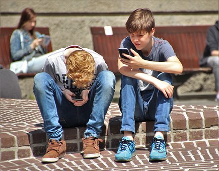 New Mobile Phone Deals : Have Pleasure Of Seamless And Inexpensive Connectivity