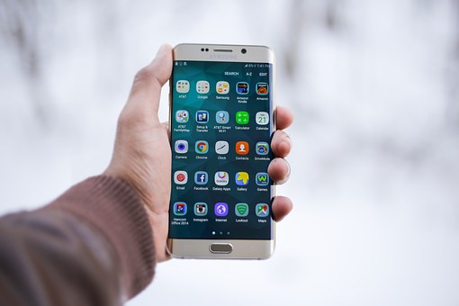 Mobile Phone Free Gifts- Favourable Option For All Gadget Seekers