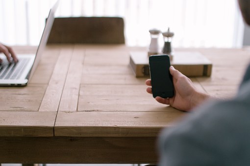 When to purchase iPhone 4g Insurance