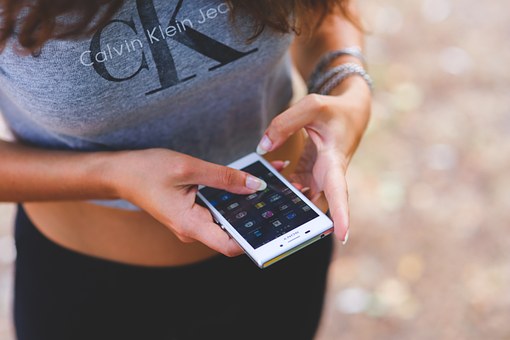 The Evolution Of Concert Coverage Through Smartphones
