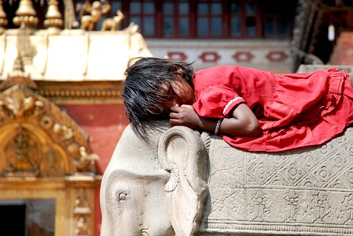 Dubai And Nepal, Tourists Paradise