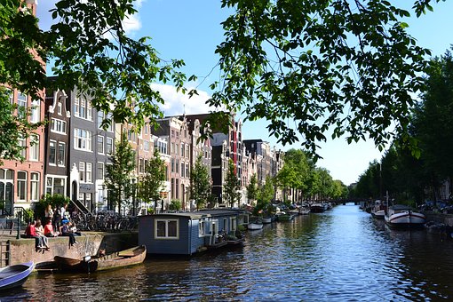 Low-cut Travel Deals To Excite You: Private Rooms, Air Flights, Eating Places, Shops, Leisure Activi