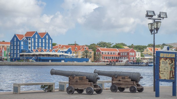 Traveling Hints On Discounts Or Pleasant Trips While Boarding Amsterdam Flights