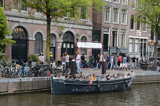 Traveling Hints On Discounts Or Pleasant Trips While Boarding Amsterdam Flights